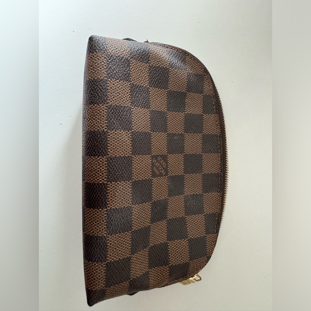 Authentic Louis Vuitton make up bag. Papers included